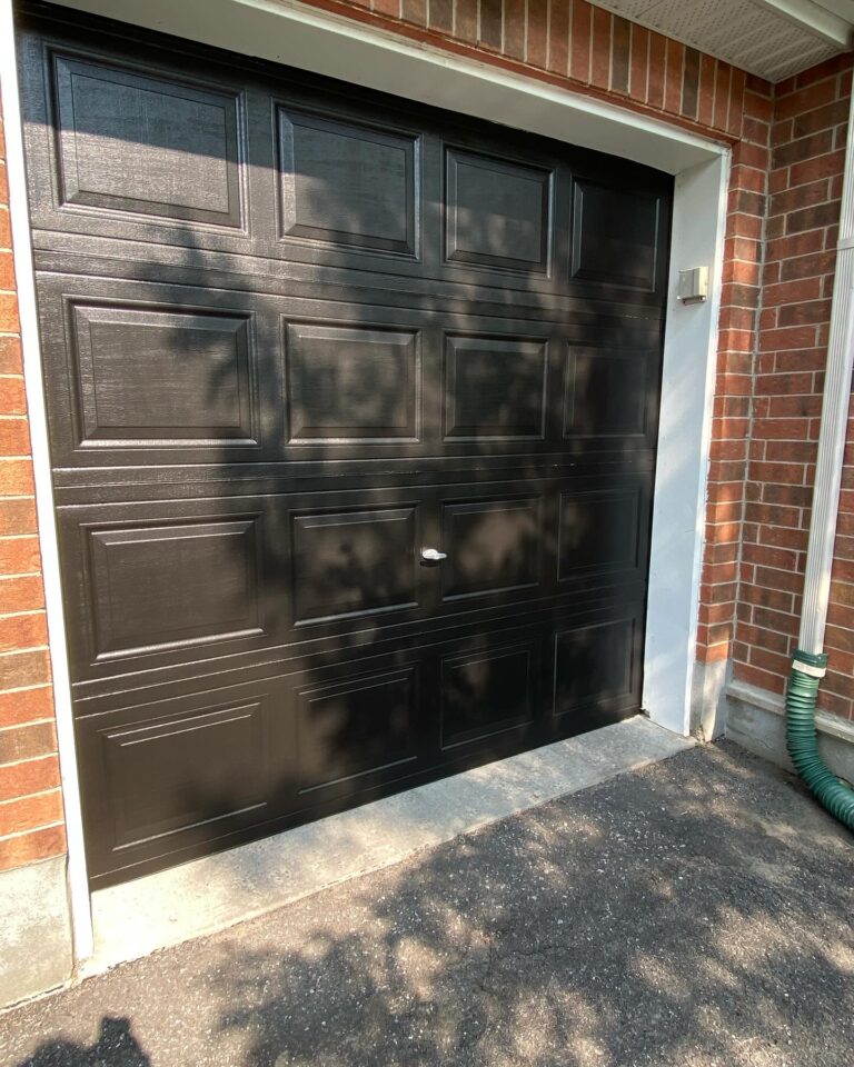 Ottawa professional painters finishing exterior trim painting